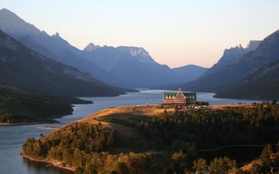 Firefighters battle to save iconic Waterton Park hotel