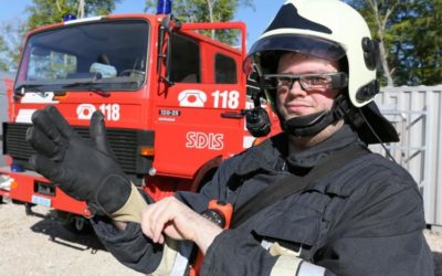 Visor lets firefighters see through the smoke